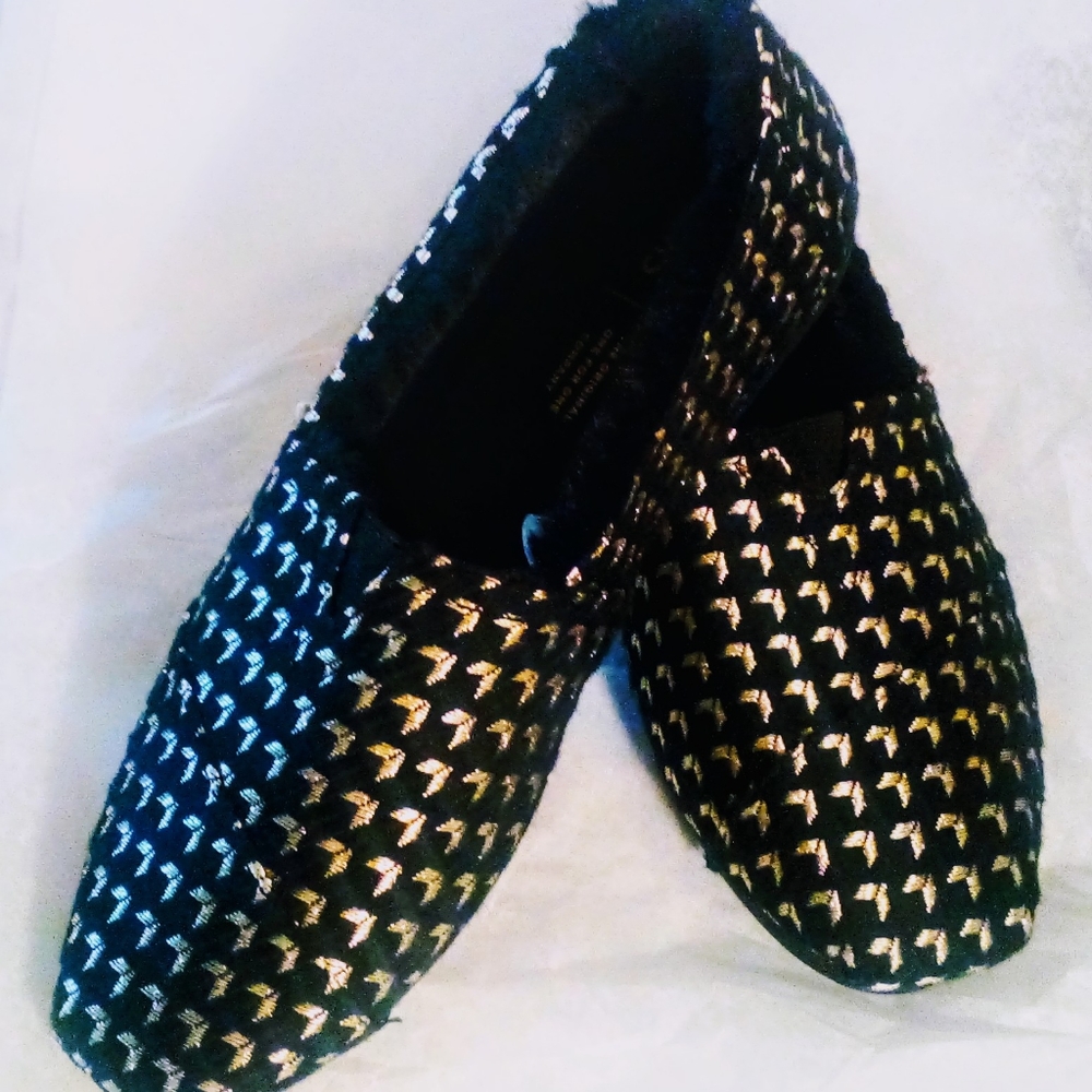 TOMS Shoes Alpargata Black w/ Gold Geo Pattern